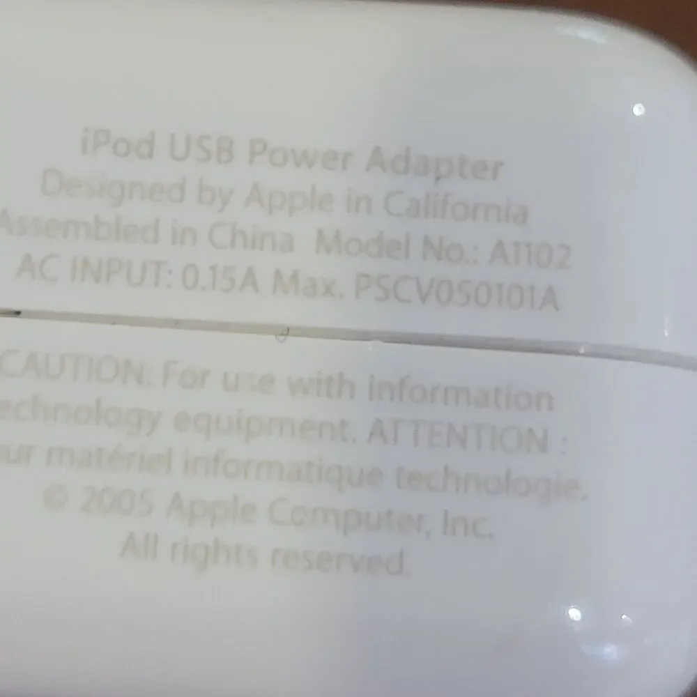 GENUINE APPLE USB POWER ADAPTER A1102